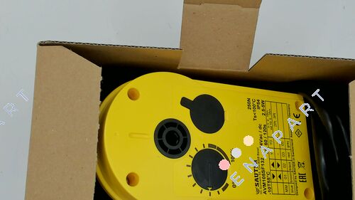 AVM105SF132 SUT 2-/3 ポイントバルブドライブ、0... 10 V、24 V、8 mm、35/60/120 秒、250 N