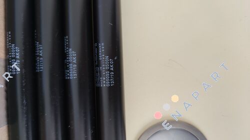 095095 ガススプリング