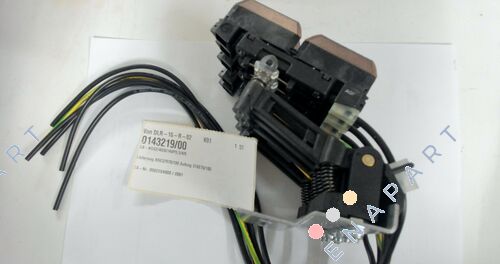 P/n: 0143219/00, Type: SA-KDS2/40/6/14VP0,5/4/6 ダブルコレクター