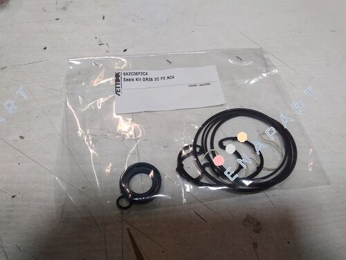 Seal kit for G38V025CCF2AC4M